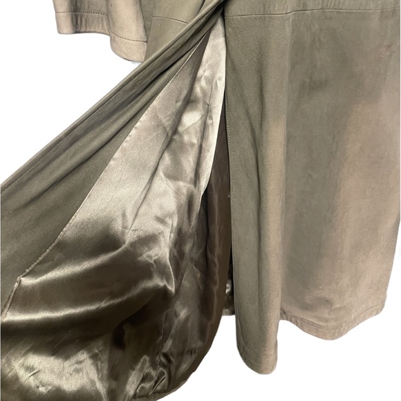 Vintage Fendi Men’s Olive Green Belted Trench Coat w/Silky Lining (Size: 54) - Picture 7 of 16